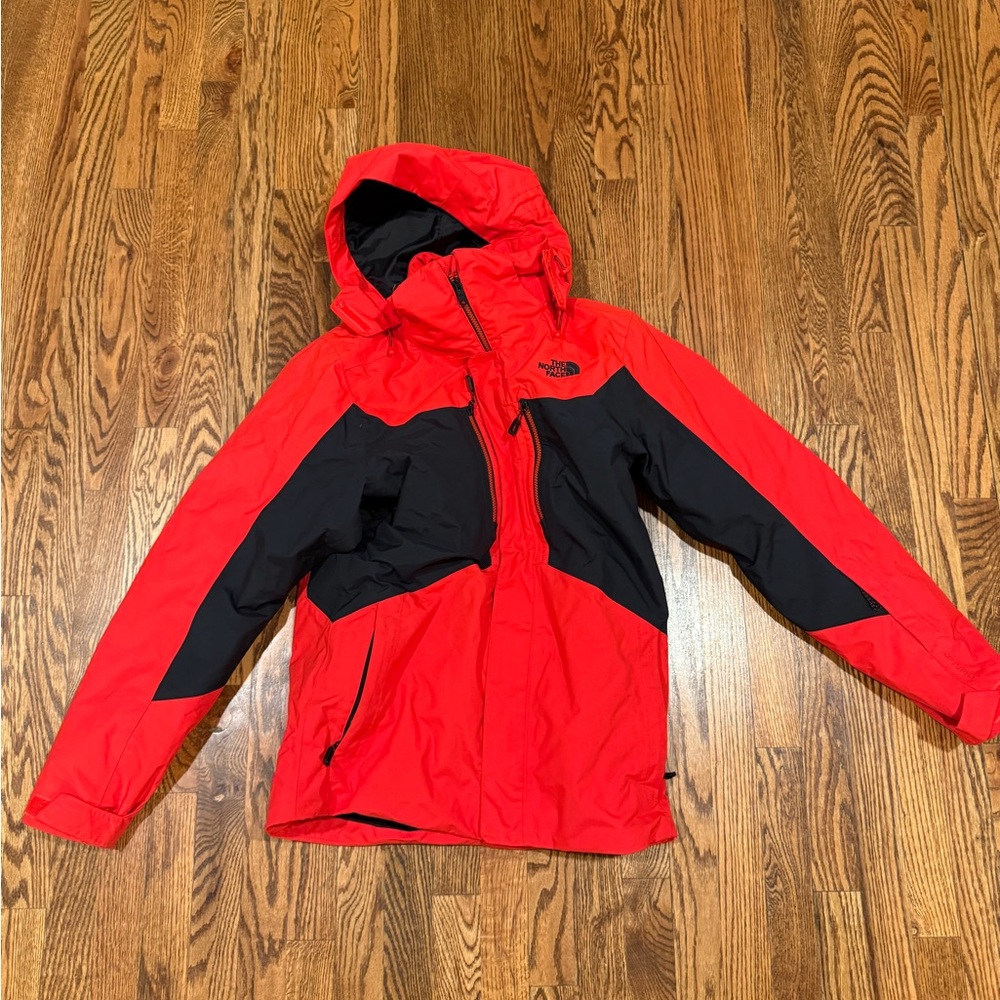 The North Face Men's Vibrant Red and Black Ski Jacket